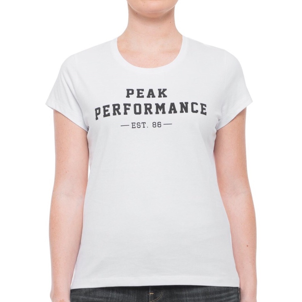 🔴2/$25 NWT WHITE Peak Performance Paula cotton T-Shirt